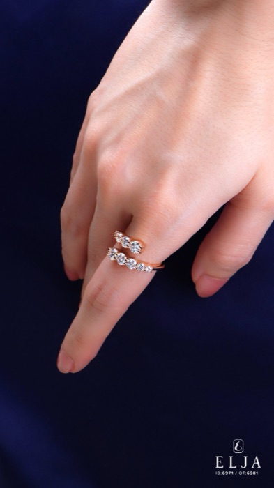 Anillo doble de diamantes en oro blanco